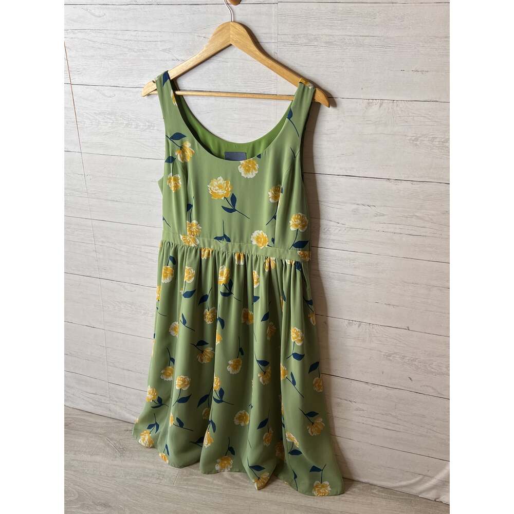 Modcloth Dress Womens Size Large Green Freeing Fit & Flare Floral Lined Pockets - Picture 5 of 15